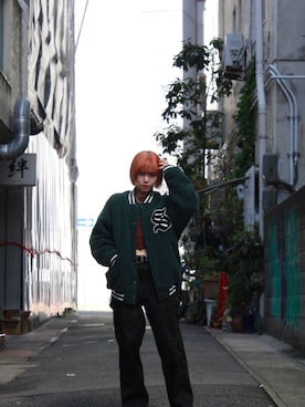 「schott（ショット）のアイテム（スタジャン）」を使った、NANAさん（レディース・151cm）の秋コーディネート