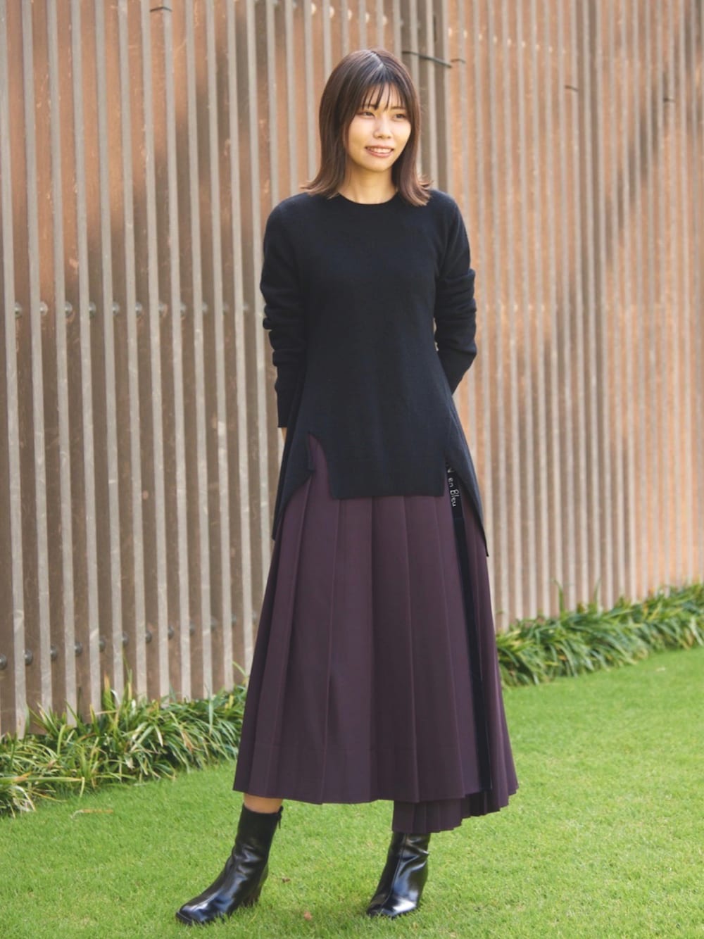 LANVIN en Bleu（ランバンオンブルー）の「ロゴテープミックスプリーツ