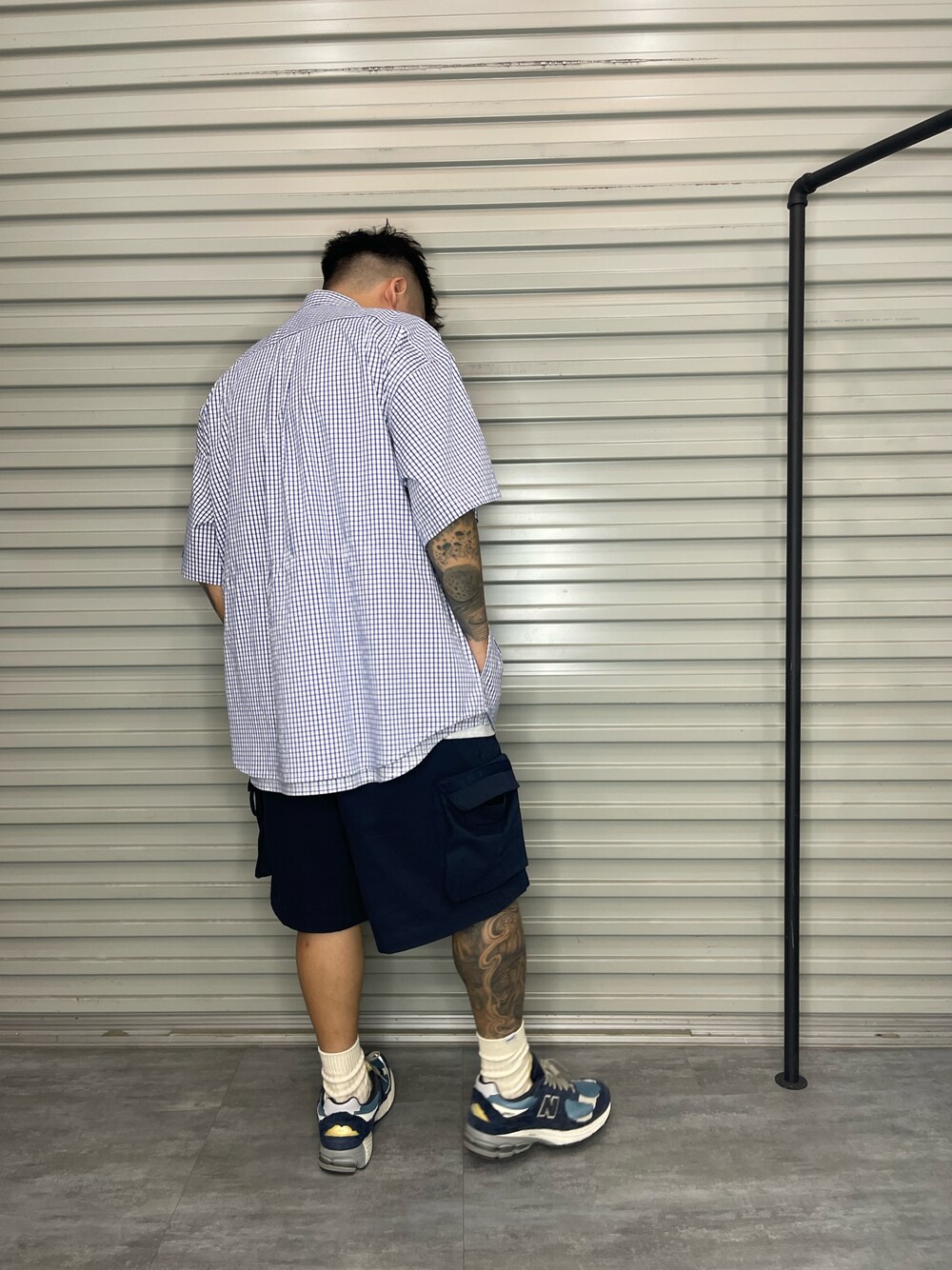「一中街」｜「NEW BALANCEのアイテム（スニーカー、ブルー系）」を使った、kevinlai2530さん（メンズ・165cm）の秋コーディネートの1枚目の写真