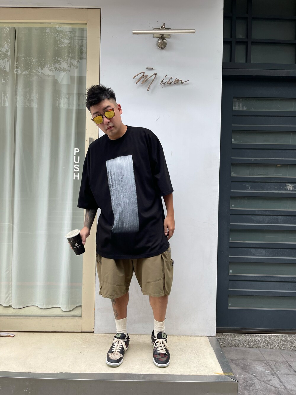 「一中街」｜「NIKEのアイテム（スニーカー、その他）」を使った、kevinlai2530さん（メンズ・165cm）の秋コーディネートの1枚目の写真