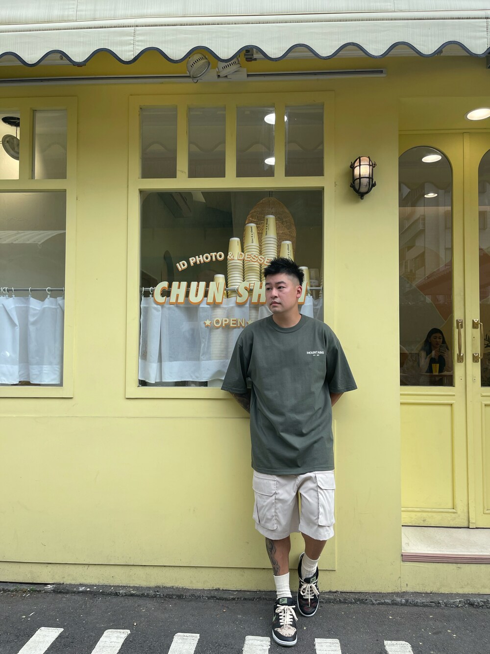 「一中街」｜「NIKEのアイテム（スニーカー、その他）」を使った、kevinlai2530さん（メンズ・165cm）の秋コーディネートの1枚目の写真