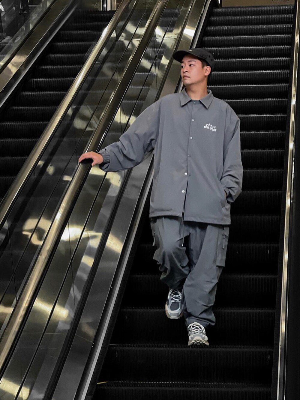 「ootd、MIZUNO、mizuno sportstyle、grey」｜「Goopimadeのアイテム（キャップ、グレー系）」を使った、kevinlai2530さん（メンズ・165cm）の冬コーディネートの1枚目の写真