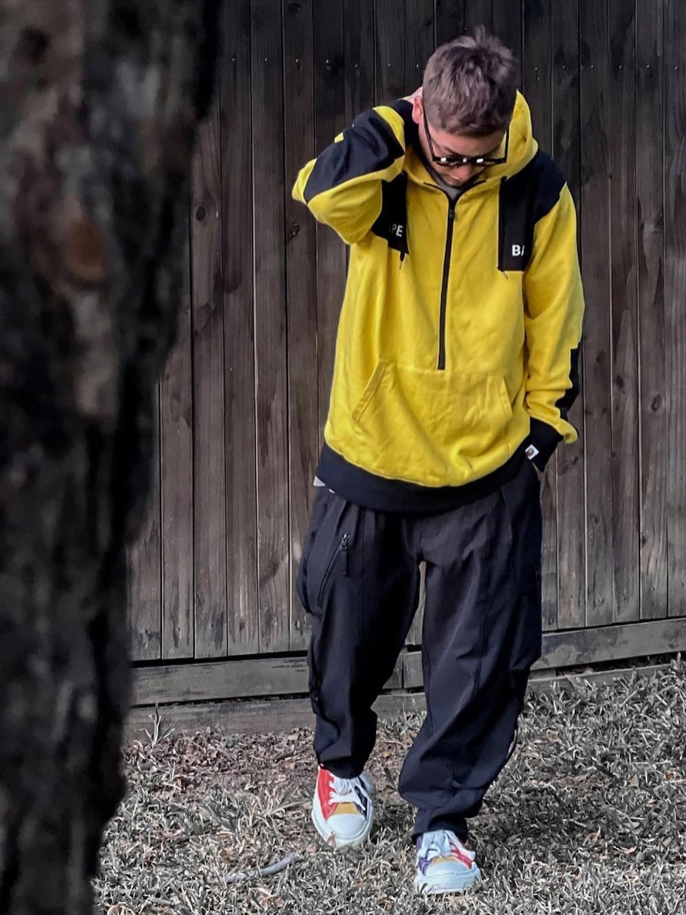 「ootd、ootdtw、ootdfashion、MIHARAYASUHIRO、mmy、bathingape、abathingape、GOOPiMADE、goopi」｜「MIHARAYASUHIROのNigel Cabourn × Maison MIHARA YASUHIRO/ナイジェルケーボン×メゾン ミハラ ヤスヒロ　LOW TOP TYPE C/ロウトップタイプシー/スニーカー レディース（スニーカー、その他）」を使った、kevinlai2530さん（メンズ・165cm）の冬コーディネートの1枚目の写真