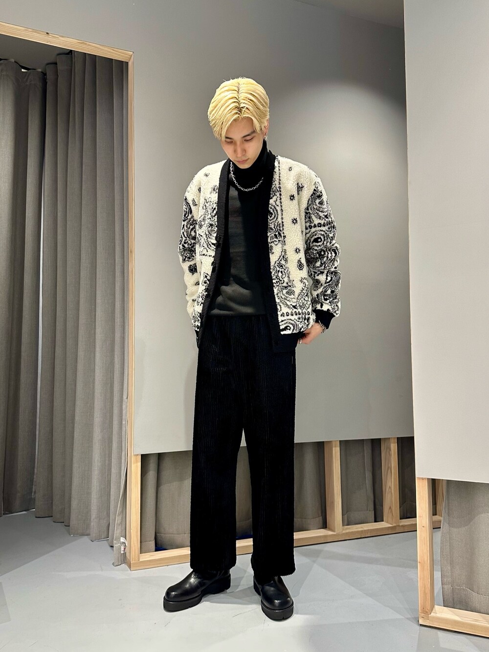 foot the coacher（フットザコーチャー）の「OBLIQUE FRONT ZIP