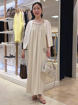 「NOLLEY’S（ノーリーズ）のウォッシャブル襟三つ編みキャミワンピース（ワンピース、ベージュ系）」を使った、 nolleys   sugimo  さん（レディース・159cm）の夏コーディネート