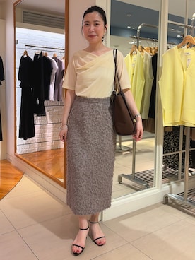 「NOLLEY’S（ノーリーズ）の《接触冷感》ウォッシャブルシアーベロア2WAYプルオーバー（Tシャツ/カットソー、ホワイト系）」を使った、 nolleys   sugimo  さん（レディース・159cm）の夏コーディネート