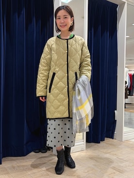 「アイテム（ストール/ショール）」を使った、 nolleys   sugimo  さん（レディース・159cm）の秋コーディネート