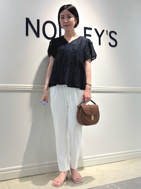 「ぺプラムトップス」｜「アイテム（アクセサリー）」を使った、 nolleys   sugimo  さん（レディース・159cm）の夏コーディネート