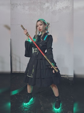 「アイテム（バングル/リストバンド）」を使った、koto7777さん（レディース・158cm）の秋コーディネート