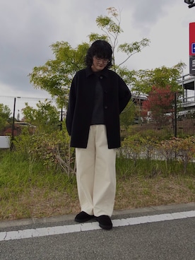 「アイテム（ステンカラーコート）」を使った、NIKAIDOさん（レディース・165cm）の秋コーディネート