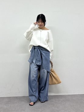 「GALLARDAGALANTE（ガリャルダガランテ）の【大人のスウェット】ボートネックスウェット（Tシャツ/カットソー、ホワイト系）」を使った、ゆなさん（レディース・154cm）の春コーディネート