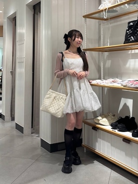 「Heather（ヘザー）のアイテム（バッグ）」を使った、ERiNAさん（レディース・153cm）の春コーディネート