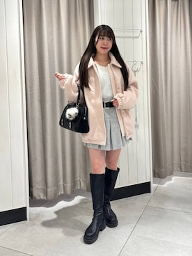 「アイテム（チャーム）」を使った、ERiNAさん（レディース・153cm）の冬コーディネート