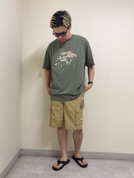 「URBAN RESEARCH DOORS（アーバンリサーチドアーズ）の『別注』Snow Peak Apparel×DOORS　WA/AC FAMILY CAMP T-SHIRTS（Tシャツ/カットソー、グリーン系）」を使った、enotaku0905さん（メンズ・173cm）の夏コーディネート