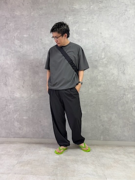 「URBAN RESEARCH DOORS（アーバンリサーチドアーズ）の『別注』YAK PAK×DOORS　ミニSHOULDER BAG（ショルダーバッグ、ブラック系）」を使った、enotaku0905さん（メンズ・173cm）の夏コーディネート