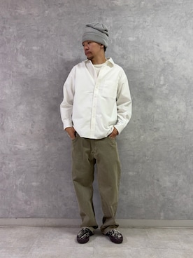 「URBAN RESEARCH DOORS（アーバンリサーチドアーズ）のDRYMIX オックス ロングスリーブ シャツ（シャツ/ブラウス、ホワイト系）」を使った、TAKUMA ENOMOTOさん（メンズ・173cm）の秋コーディネート