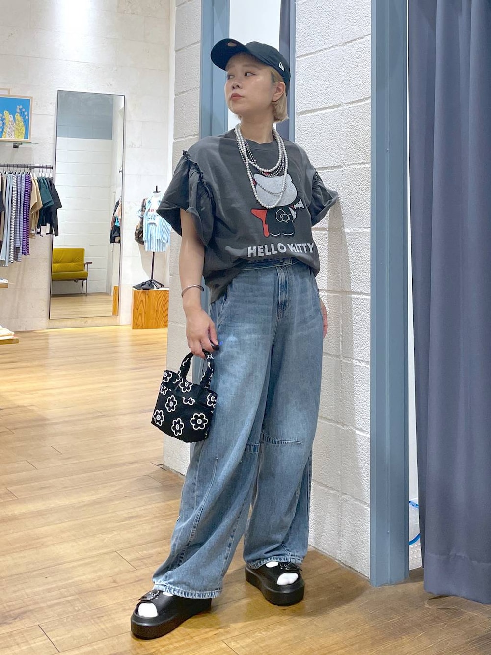 2WAYミニト－トBAG 137335を使った人気ファッション