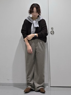 「アイテム（シューズ、イエロー系）」を使った、aynさん（レディース・153cm）の秋コーディネート