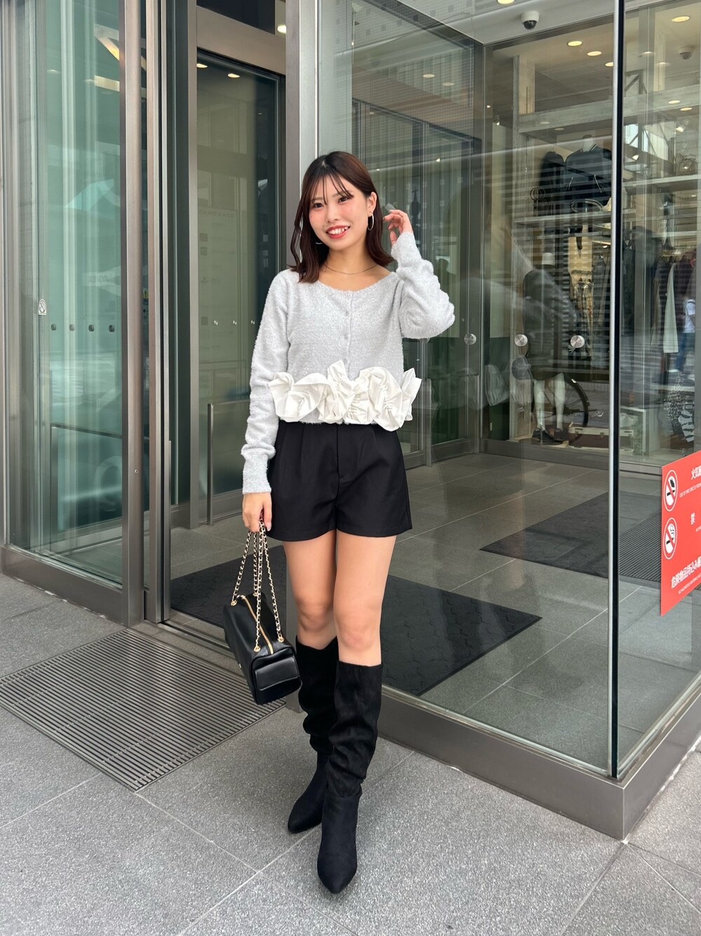 ねじりフリルデザインラメシャギーカーディガンを使った人気