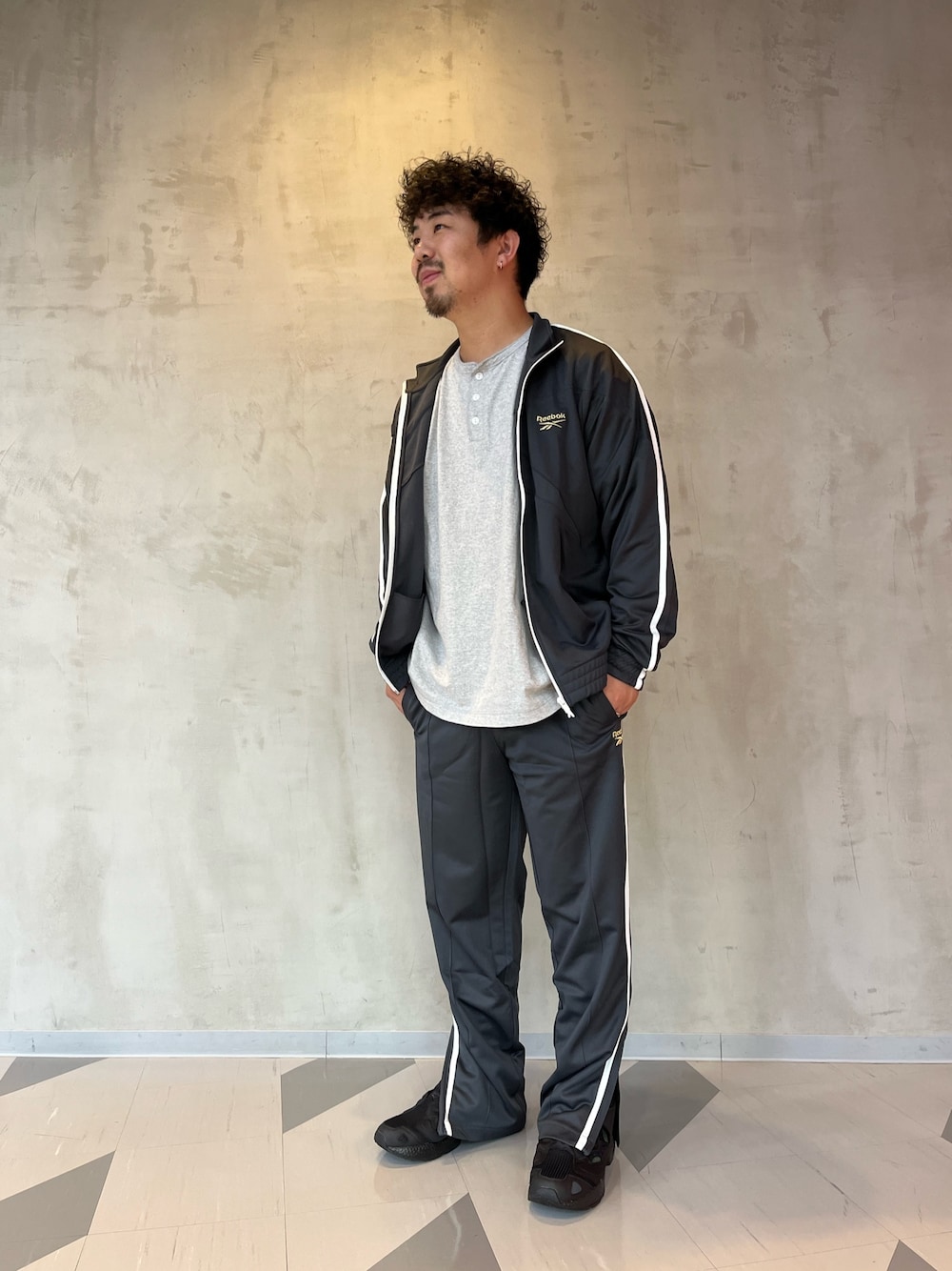 【everyone】 ReebokロンT XL Reebok（リーボック）の「【Reebok CLASSIC×have a good time