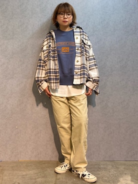 「Lee（リー）のアイテム（その他パンツ）」を使った、0gasanさん（レディース・168cm）の秋コーディネート