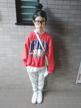 「アイテム（スウェットパンツ、ホワイト系）」を使った、kikkiさん（キッズ・130cm）の秋コーディネート