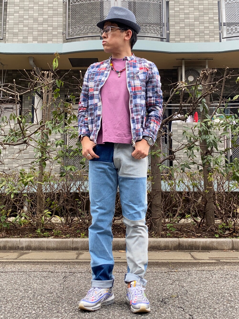 「初夏コーデ、古着MIX、カジュアルコーデ、マドラスチェック、シャツスタイル、Levi's、エアマックス、airmax、AIRMAX97、エアマックス97、リメイクデニム、ロールアップ、ビーズネックレス、中折れハット、デニムコーデ」｜「CORISCOのアイテム（ノーカラージャケット、その他）」を使った、melOnさん（メンズ・173cm）の夏コーディネートの1枚目の写真