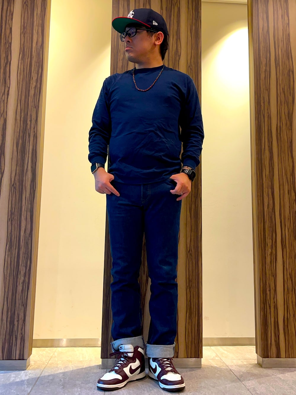 「最近のいい感じコーデ、古着MIX、シンプル、ロンT、無地T、Tシャツ×デニム、Levi's、501、ロールアップ、ストレートパンツ、ダンク、dunk、キャップ、ビーズネックレス、メッシュベルト」｜「NIKEのナイキ ダンク HIGH ウィメンズシューズ / Nike Dunk High Women's Shoes＜22-29cm 展開＞（スニーカー、ベージュ系）」を使った、melOnさん（骨格ストレート・メンズ・173cm）の春コーディネートの1枚目の写真