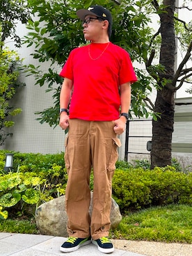 「HANES（ヘインズ）の【HANES/ヘインズ】【旅行・レジャーに】厚手で透けない BEEFY パックTシャツ H5180 ヘインズ ビーフィー Tシャツ 無地 ヘビーウェイト ユニセックス スミクロ・ネイビー登場（Tシャツ/カットソー、レッド系）」を使った、melOnさん（メンズ・173cm）の夏コーディネート