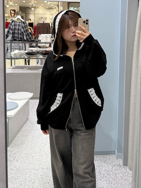 「OLIVE des OLIVE（オリーブデオリーブ）のアイテム（デニムパンツ）」を使った、akiさん（レディース・160cm）の秋コーディネート