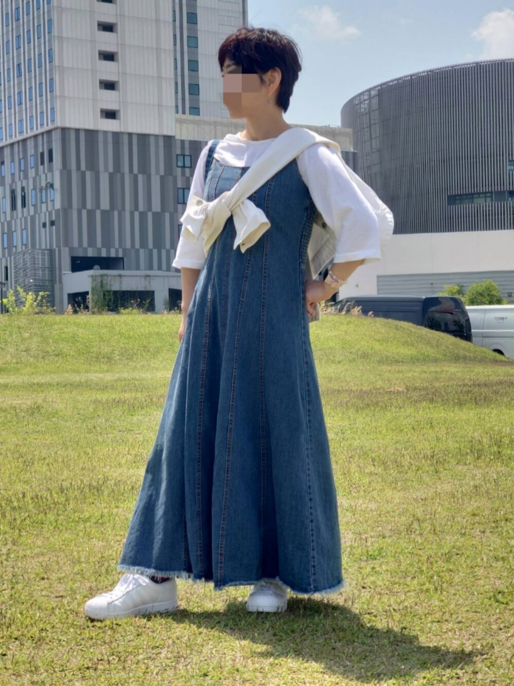 「CHOUCHOUのアイテム（ワンピース、ブルー系）」を使った、chako2025さん（骨格ナチュラル・レディース・150cm）の春コーディネートの1枚目の写真