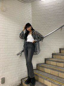 春早割 アシンメトリーフィットジャストウエストフレアジーンズ｜エモダ 靴