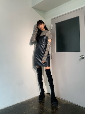 「レザーワンピース」｜「アイテム（ブーツ）」を使った、パニラガオパオリン (ELENDEEK)さん（レディース・167cm）の秋コーディネート