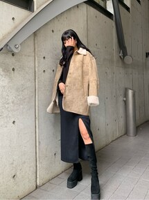 EMODA ムートンコート　ジャケット EMODAのムートンコートを使った人気ファッションコーディネート