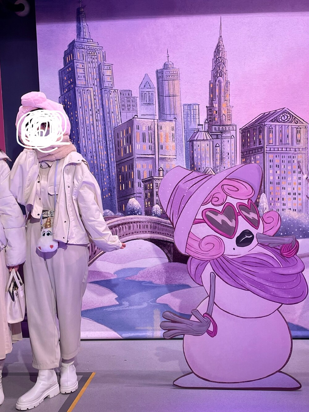 「ディズニー、disney、disney sea、白、トイストーリー」｜「LILLのアイテム（セットアップ、ホワイト系）」を使った、ていのすけさん（レディース・165cm）の冬コーディネートの1枚目の写真