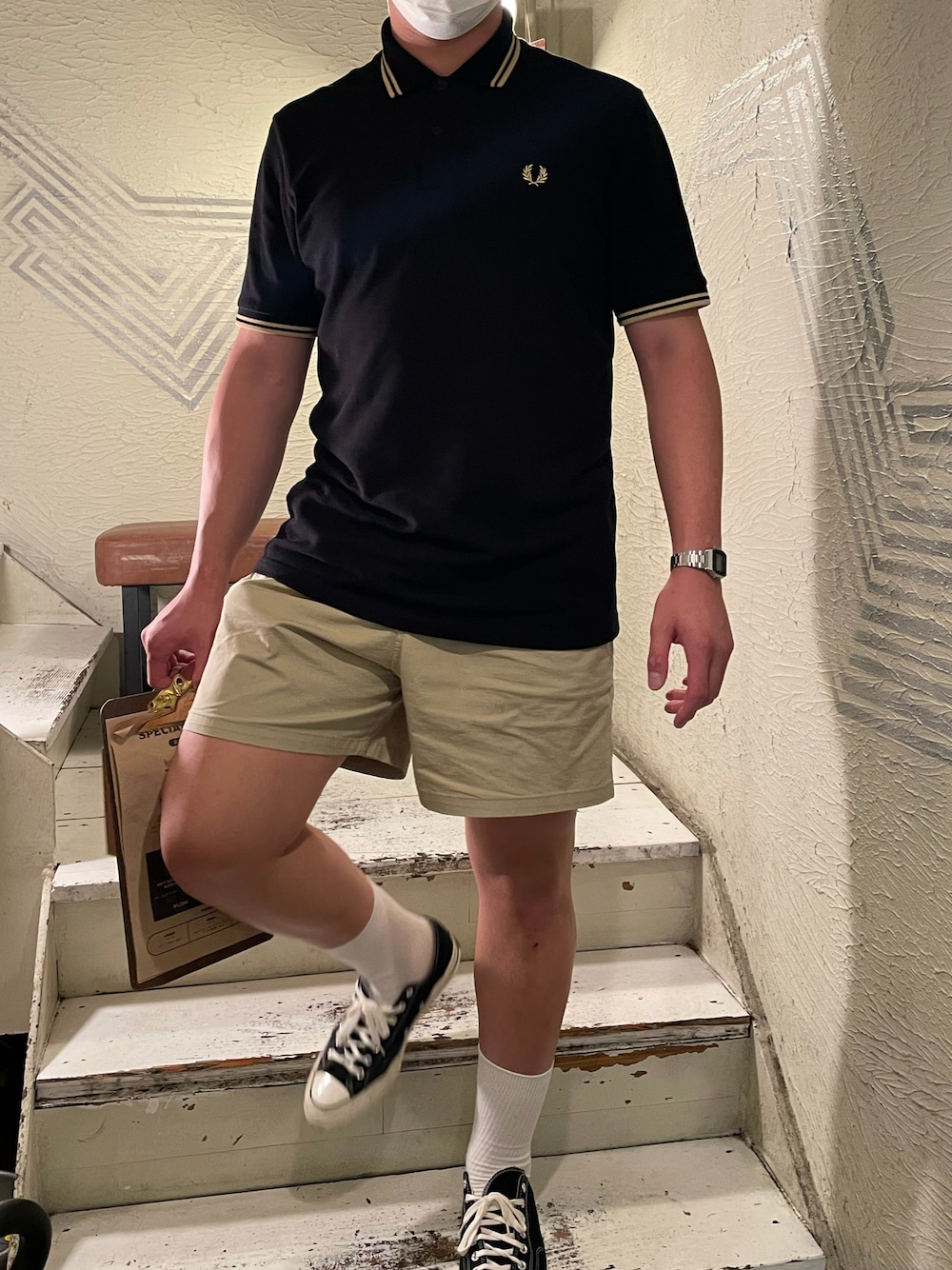 「FRED PERRYのThe Fred Perry Shirt - M12（ポロシャツ、ブラック系）」を使った、たこさん（メンズ・175cm）の秋コーディネートの1枚目の写真