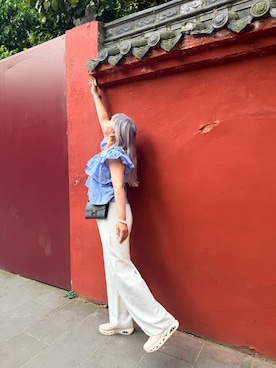 「HERMES（エルメス）のアイテム（スリッポン、ゴールド系）」を使った、Mujer felizさん（レディース・158cm）の春コーディネート