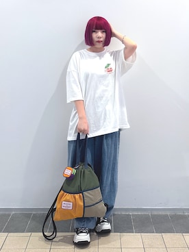 「アイテム（ポーチ）」を使った、MOMOさん（レディース・150cm）の秋コーディネート