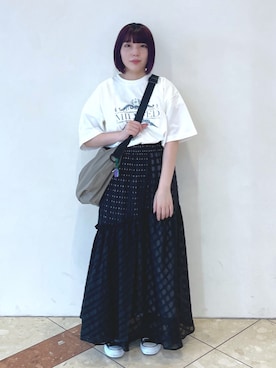 「アイテム（キーホルダー、パープル系）」を使った、MOMOさん（レディース・150cm）の夏コーディネート