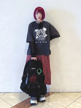 「アイテム（キーホルダー）」を使った、MOMOさん（レディース・150cm）の秋コーディネート