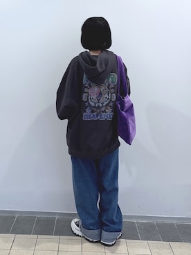 「アイテム（パーカー）」を使った、MOMOさん（レディース・150cm）の秋コーディネート