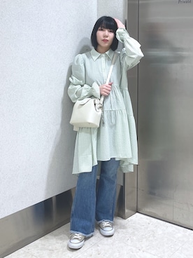 「チェックワンピース」｜「アイテム（財布/小物）」を使った、MOMOさん（レディース・150cm）の春コーディネート