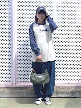 「いいね&フォロー よろしくお願いします☺︎」｜「アイテム（キャップ）」を使った、MOMOさん（レディース・150cm）の秋コーディネート