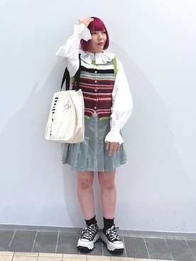 「アイテム（キーホルダー）」を使った、MOMOさん（レディース・150cm）の秋コーディネート