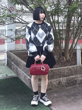 「アイテム（キーホルダー）」を使った、MOMOさん（レディース・150cm）の秋コーディネート