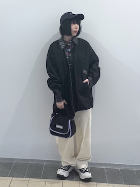 「MILKFED.（ミルクフェド）のMESSAGE EMBROIDERY CAP（キャップ）」を使った、MOMOさん（レディース・150cm）の秋コーディネート