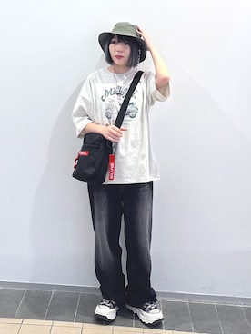 「アイテム（キーホルダー）」を使った、MOMOさん（レディース・150cm）の秋コーディネート