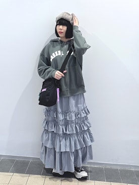 「アイテム（キーホルダー）」を使った、MOMOさん（レディース・150cm）の秋コーディネート