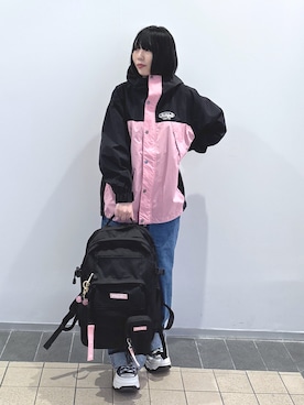 「アイテム（キーホルダー）」を使った、MOMOさん（レディース・150cm）の秋コーディネート