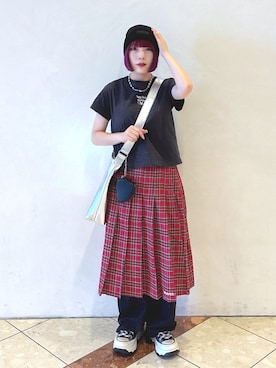 「アイテム（ポーチ）」を使った、MOMOさん（レディース・150cm）の秋コーディネート